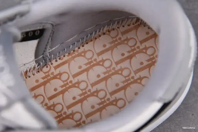 Reps TBkick CN8607-002 1 shoe X LOW (DR OG box) DR JORDAN 0603